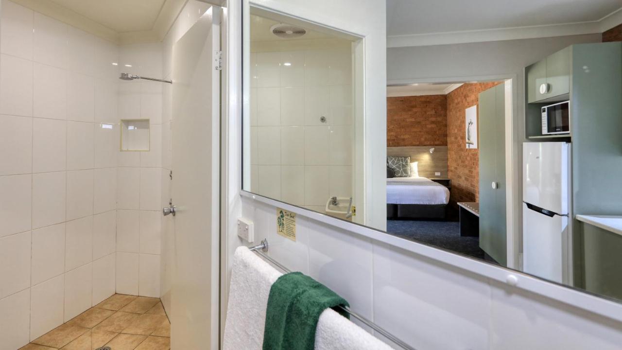 Hamilton Henry Parkes Motor Inn Ngoại thất bức ảnh