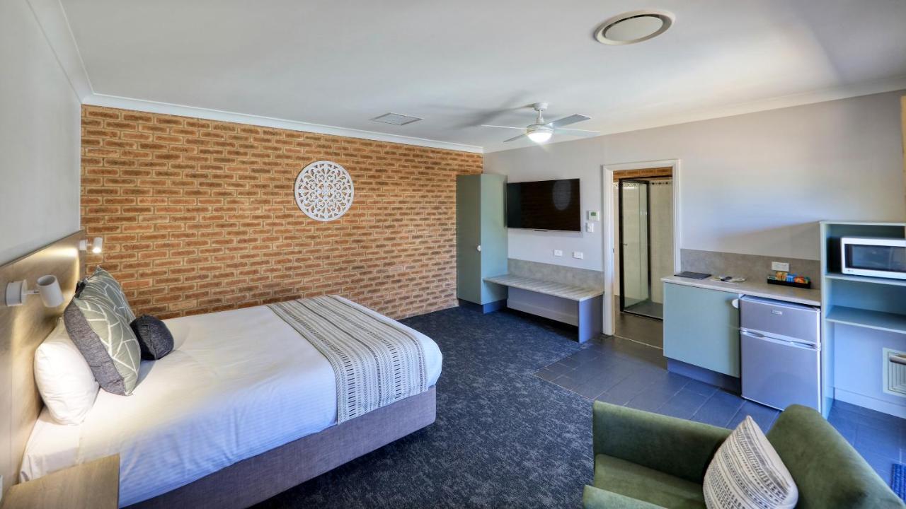 Hamilton Henry Parkes Motor Inn Ngoại thất bức ảnh