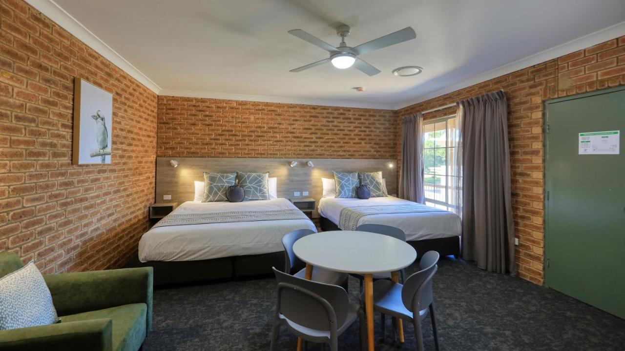 Hamilton Henry Parkes Motor Inn Ngoại thất bức ảnh
