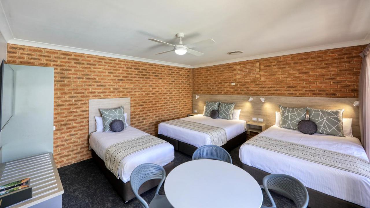 Hamilton Henry Parkes Motor Inn Ngoại thất bức ảnh