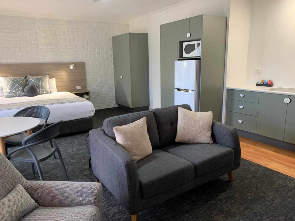 Hamilton Henry Parkes Motor Inn Ngoại thất bức ảnh